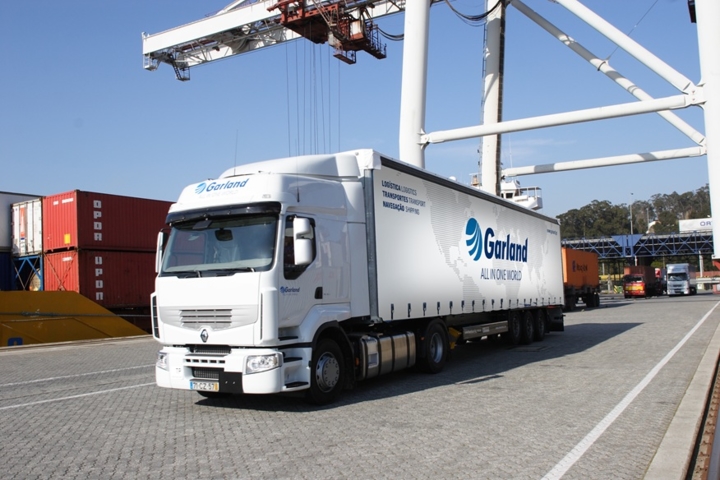Var Garland Garland lança nova linha de grupagem regular Maia – Casablanca